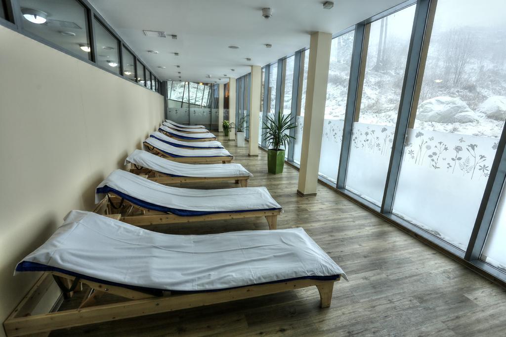 Hotel Sorea Trigan Штрбскє-Плесо Екстер'єр фото